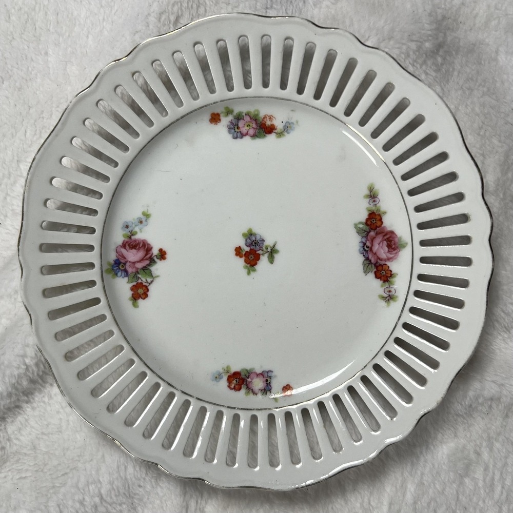 Porcelain Reticulated Plate Rose Floral Gold‎ Trim Pierced Rim Scalloped Edge